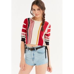 UO Glamorous Blanket Stitch Side Lace-Up Tee